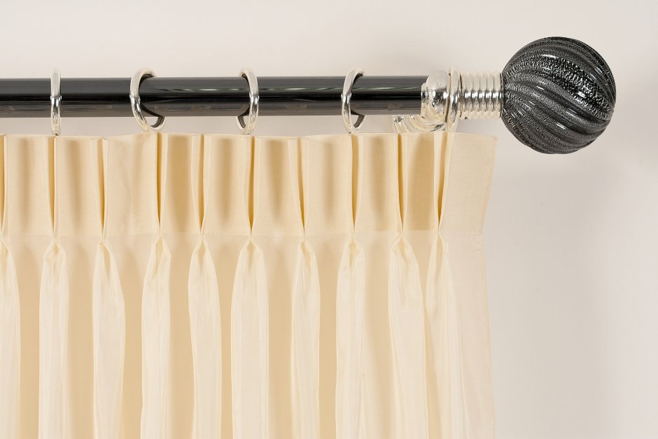 Карниз без сверления стен