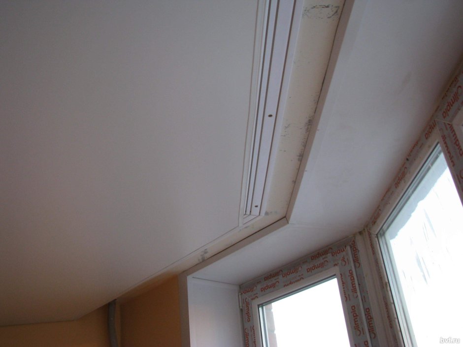 Гардина потолочная на балкон