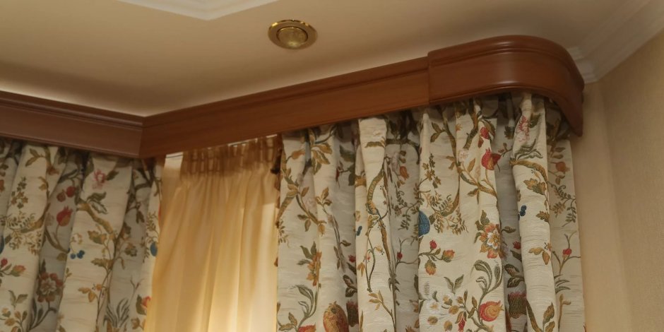 Шторы на липучках на пластиковое окно