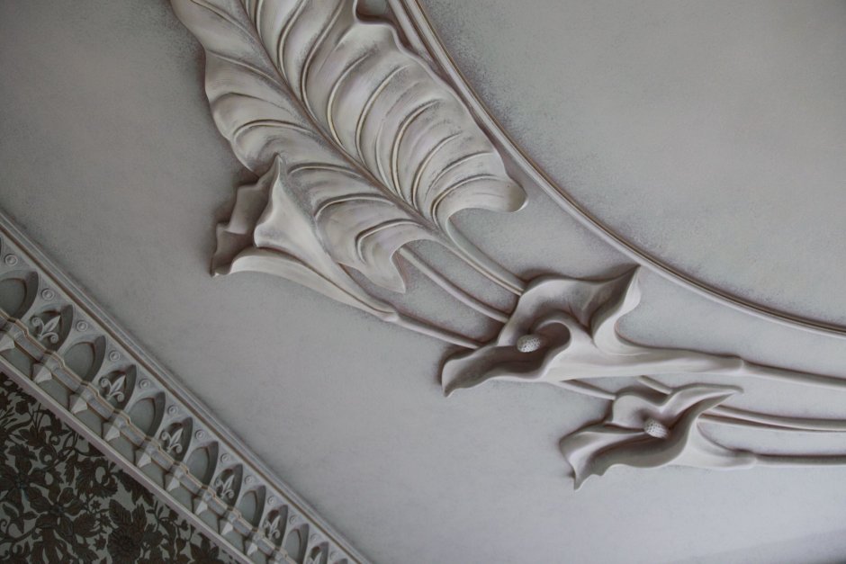 Петергоф лепнина барельеф