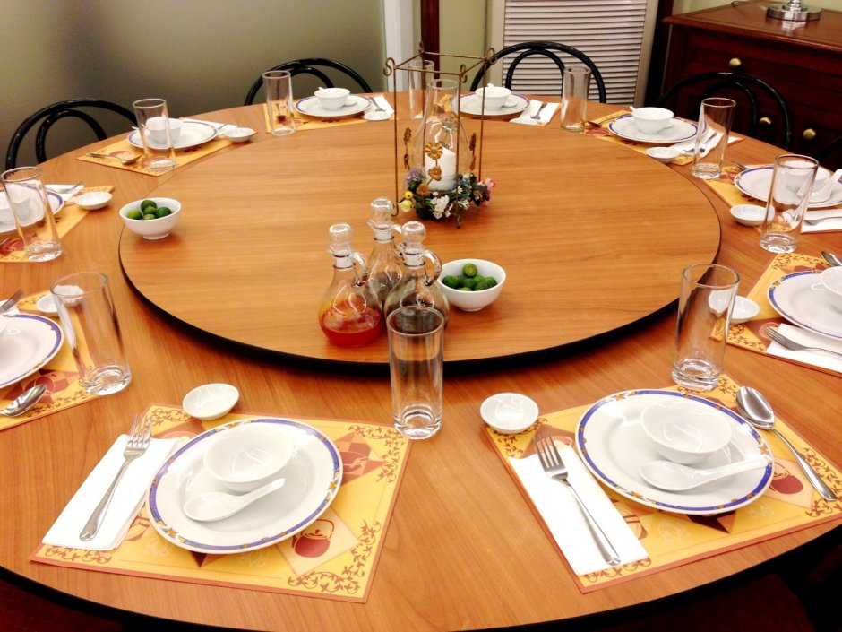 Красивые круглые столешницы из дерева