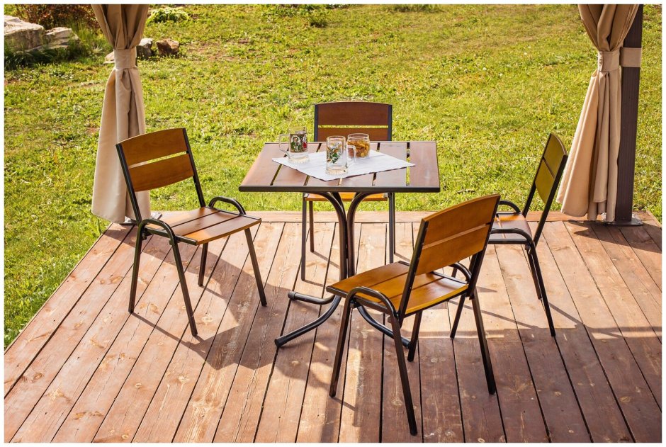 Стол круглый высокий