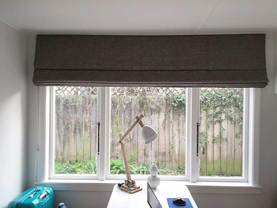 Римская штора на трехстворчатое окно