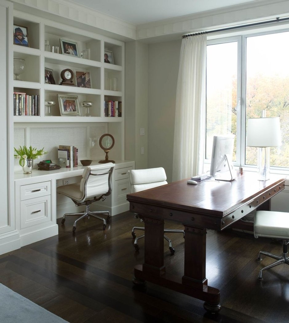 Современный стол для домашнего кабинета