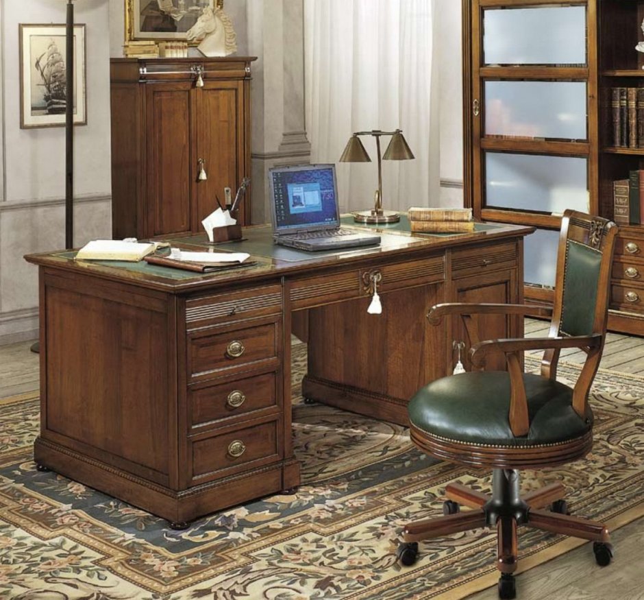 Письменный стол Hamlyn Ashley h527