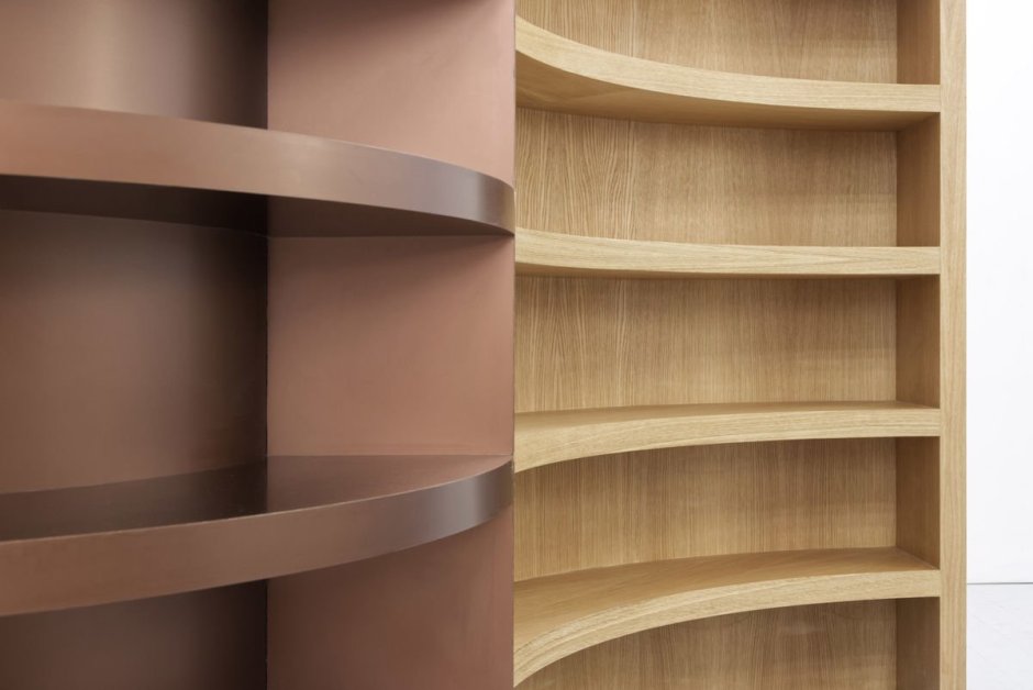 Полукруглый стеллаж