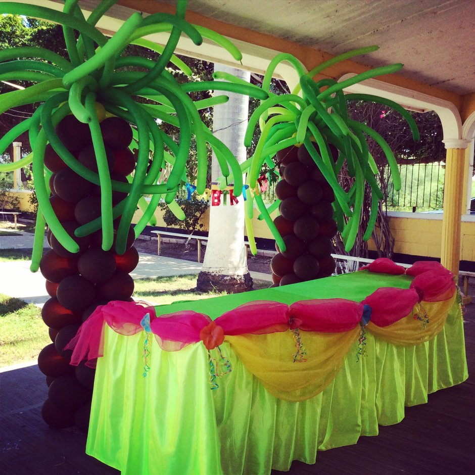 Украшение зала в гавайском стиле