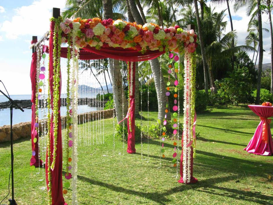 Свадебный декор в гавайском стиле
