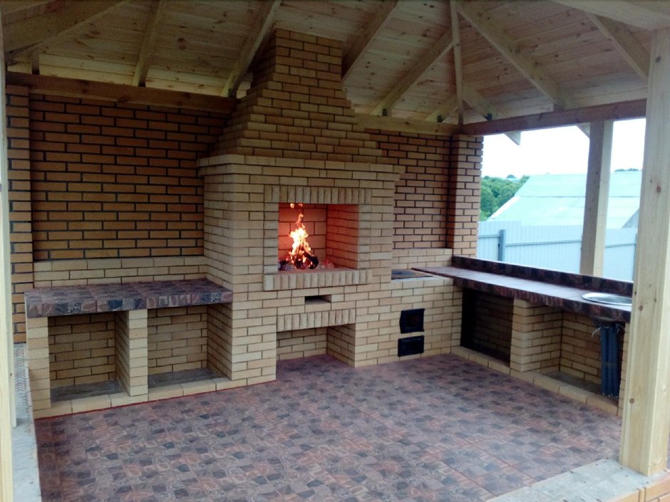 Пергола патио с мангалом