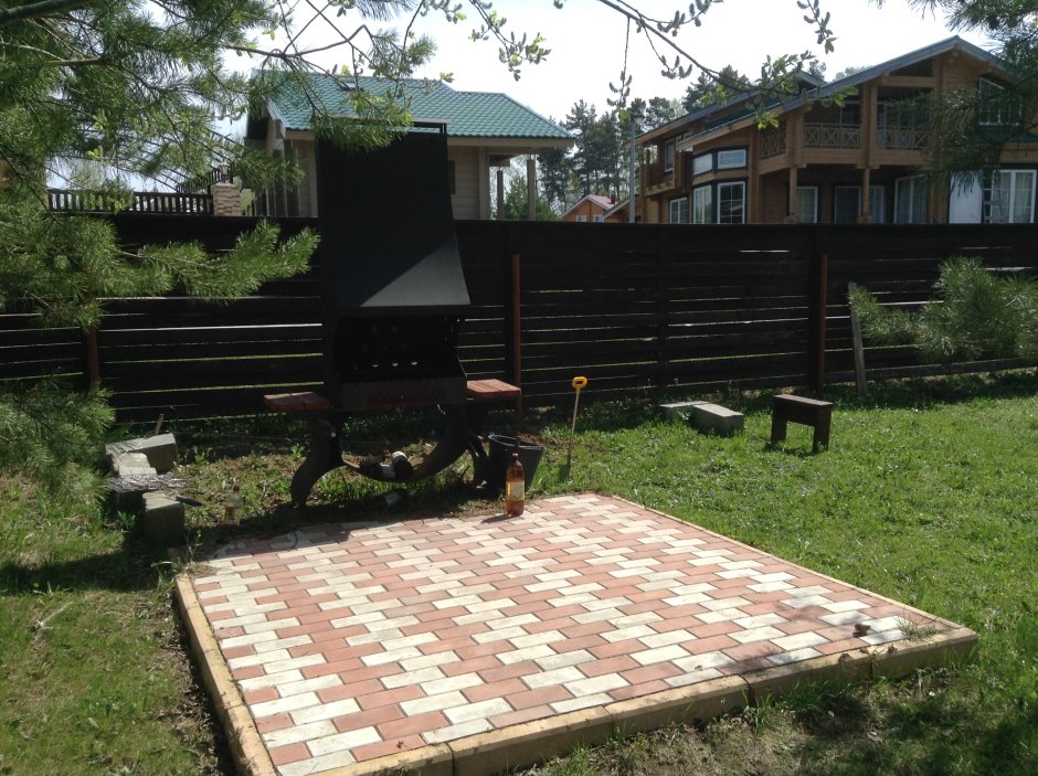 Площадка для мангала