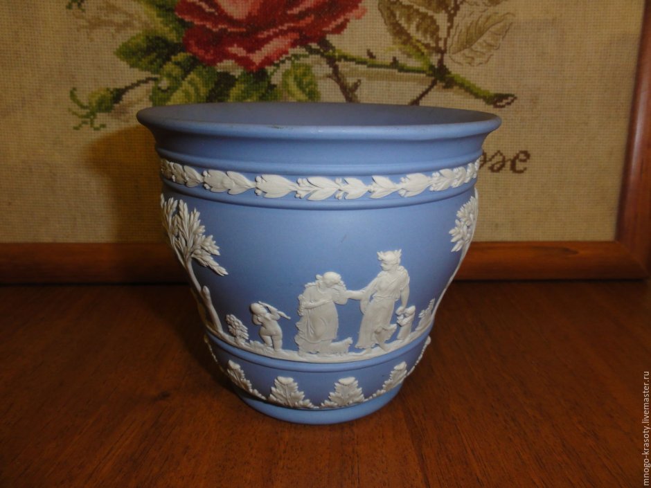 Кашпо фарфоровое для цветов