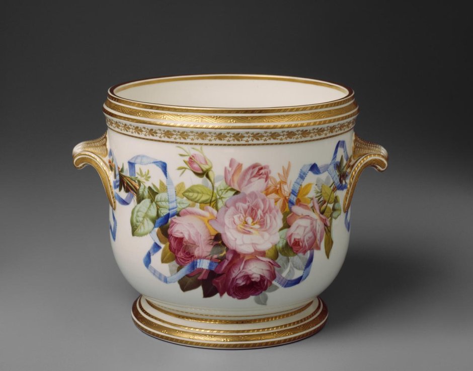 Декор старого глиняного горшка