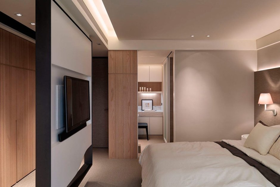 Гардеробная в спальне 15 кв.м