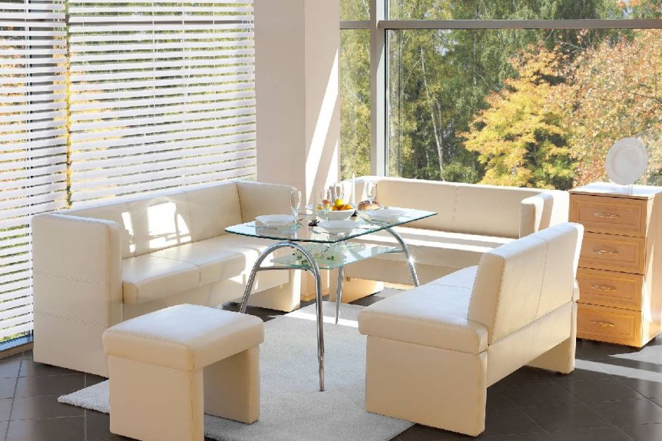 Мягкий диван на кухню