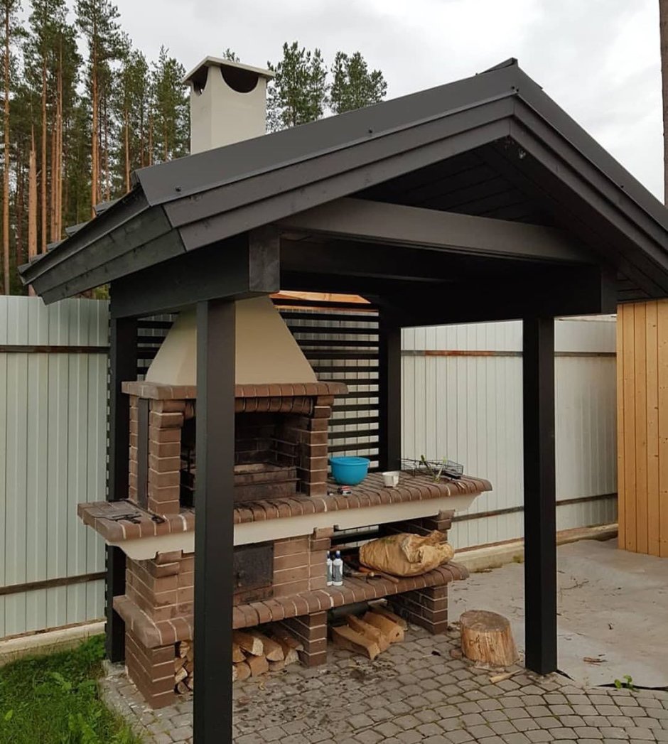 Зона барбекю с навесом