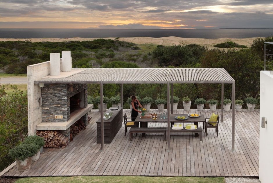 Дачный мангал из кирпича