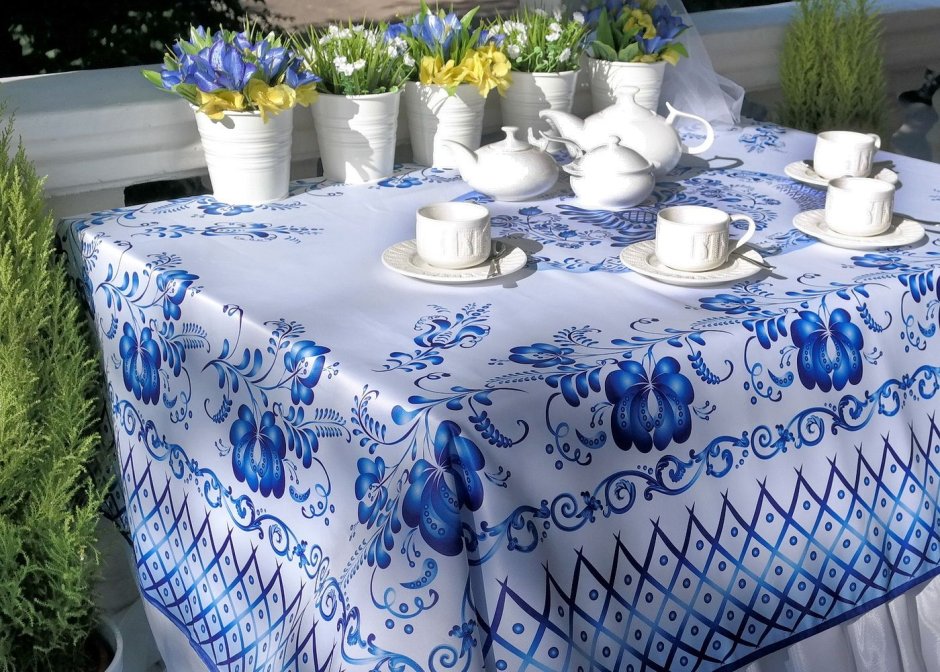 Скатерть бело синяя