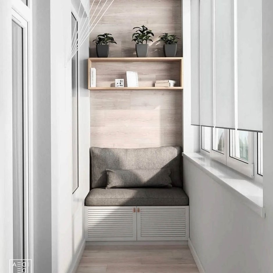 Кровать на лоджии