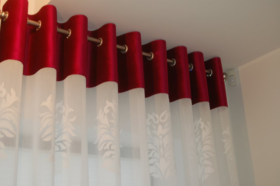 Карниз шторный потолочный