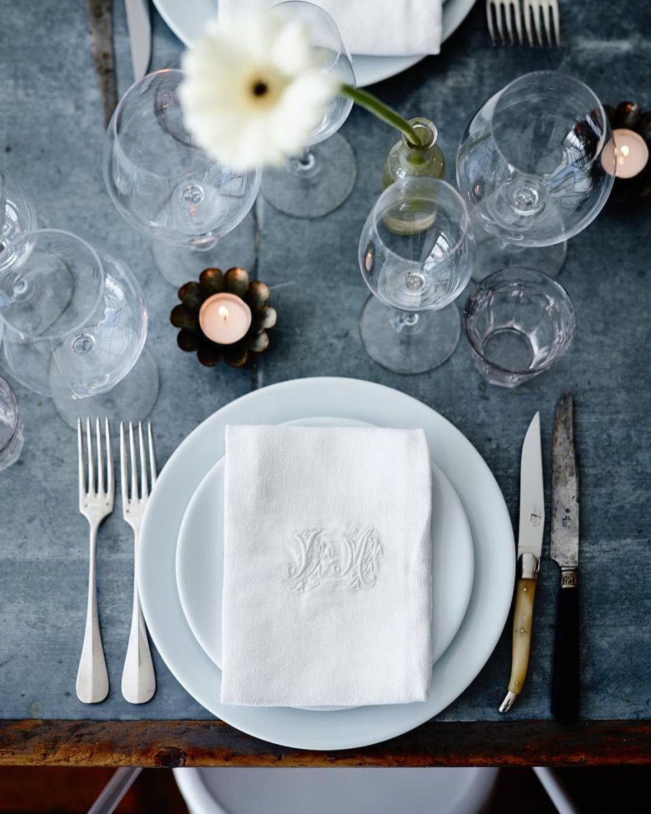 Сервировка стола Минимализм