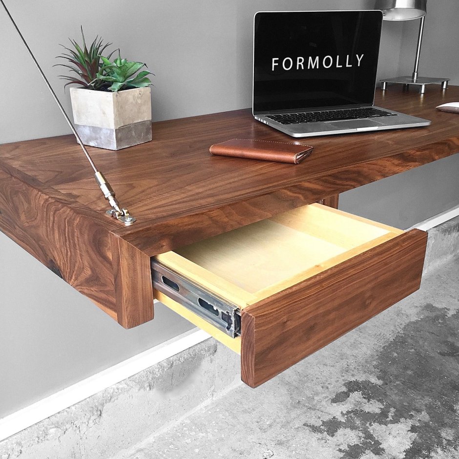 Подвесной письменный стол