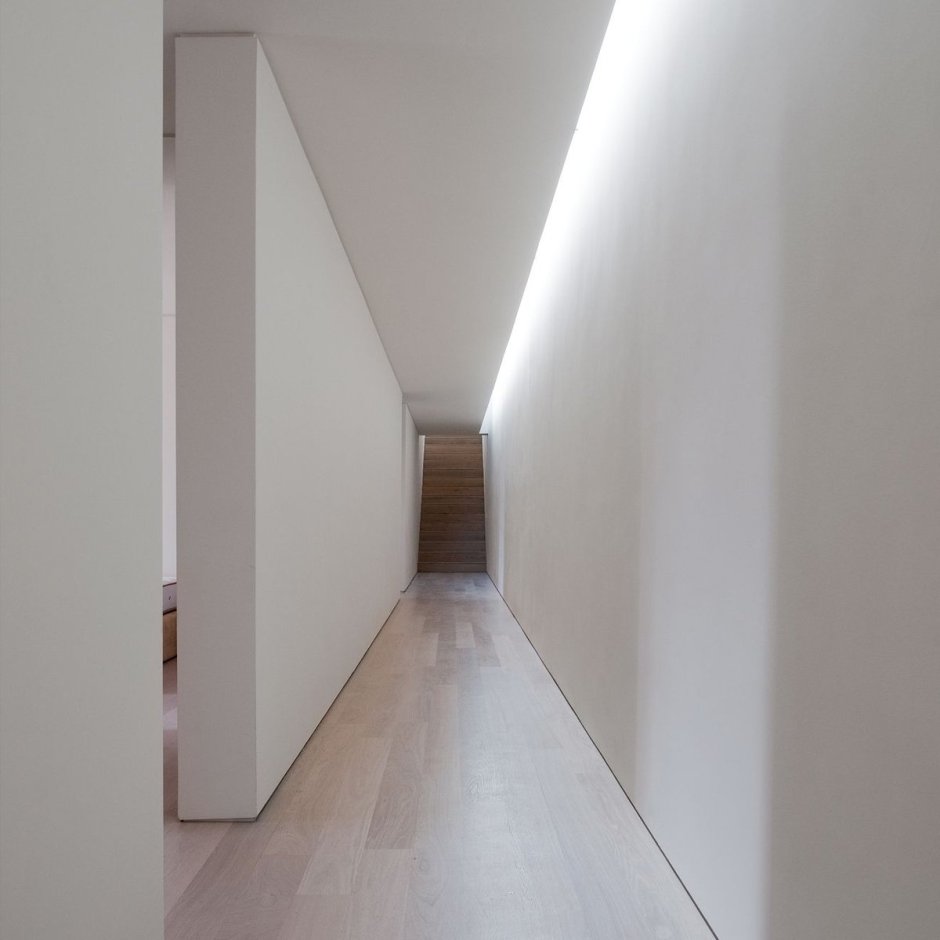 Освещение в коридоре