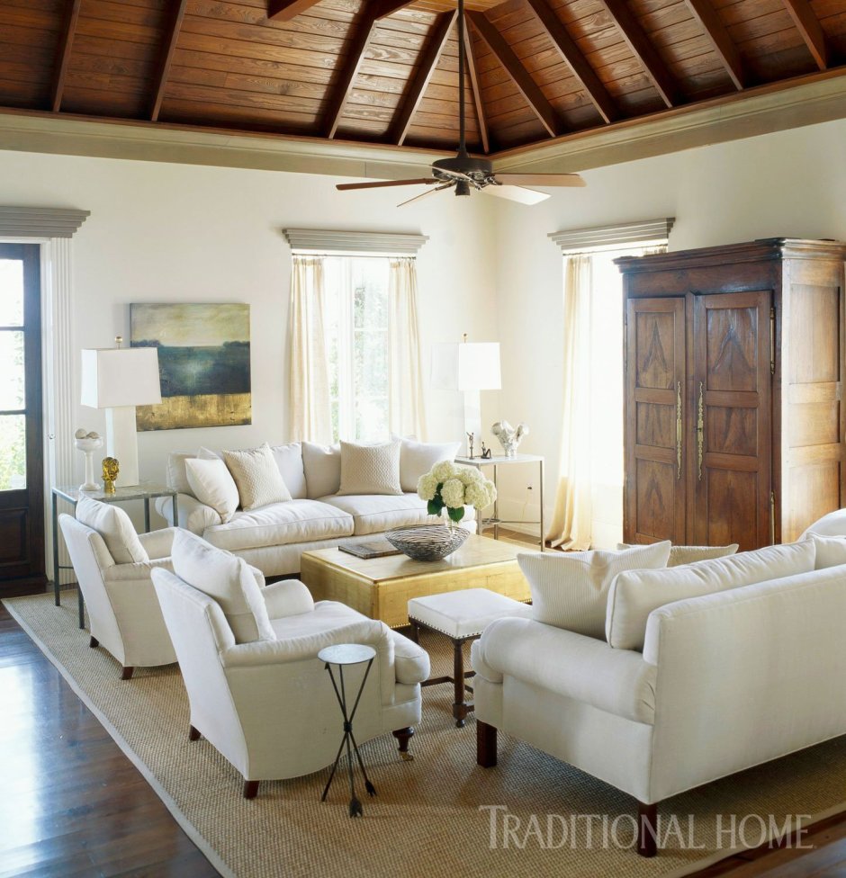 Отделка потолка в деревянном доме