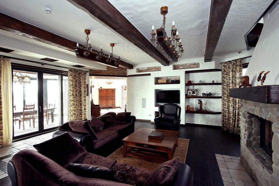 Деревянный потолок