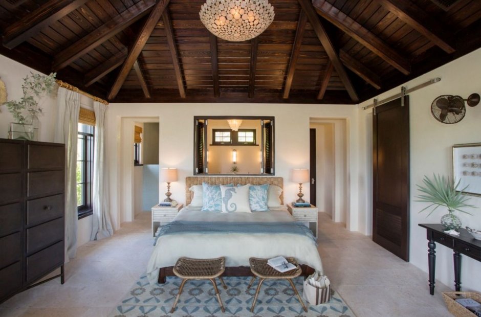 Одноэтажный дом с высокими потолками