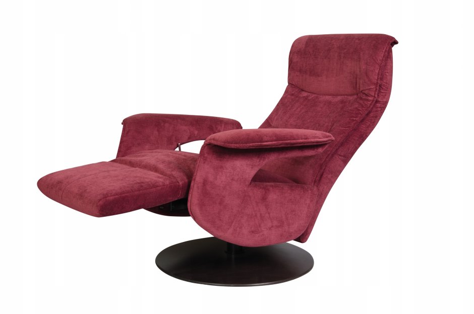 Кресло с выдвижной подставкой для ног