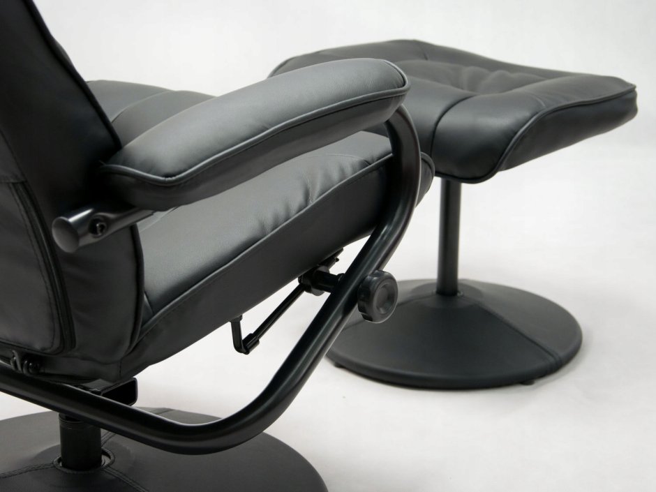 Кресло с подставкой для ног