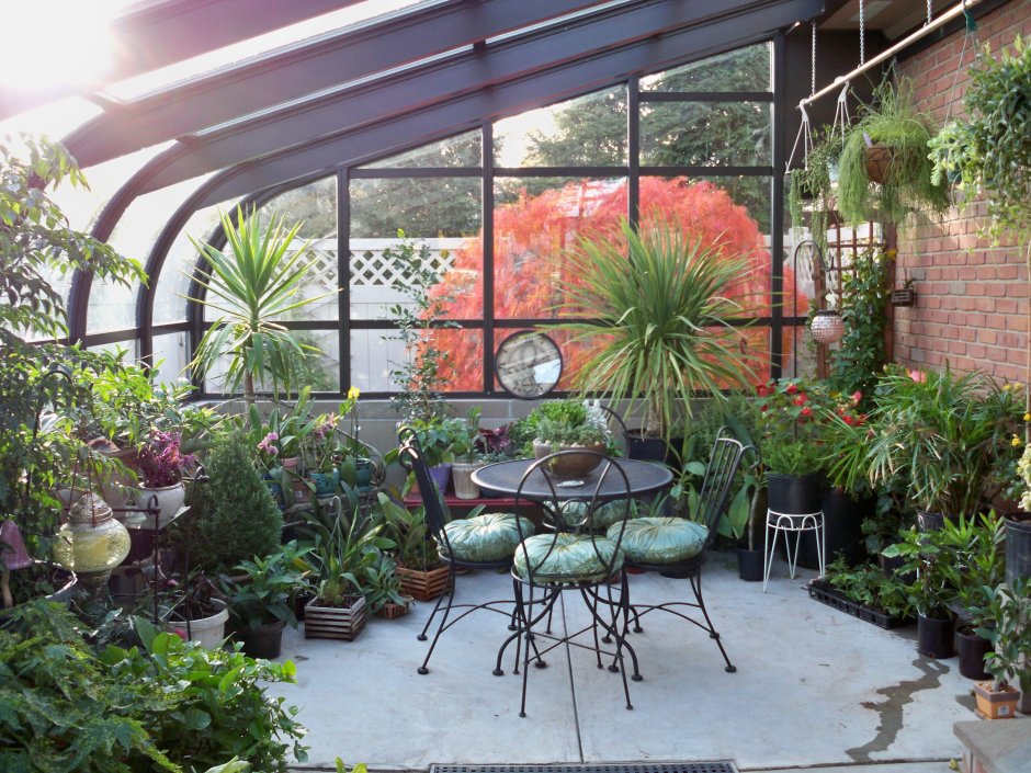 Веранда в саду