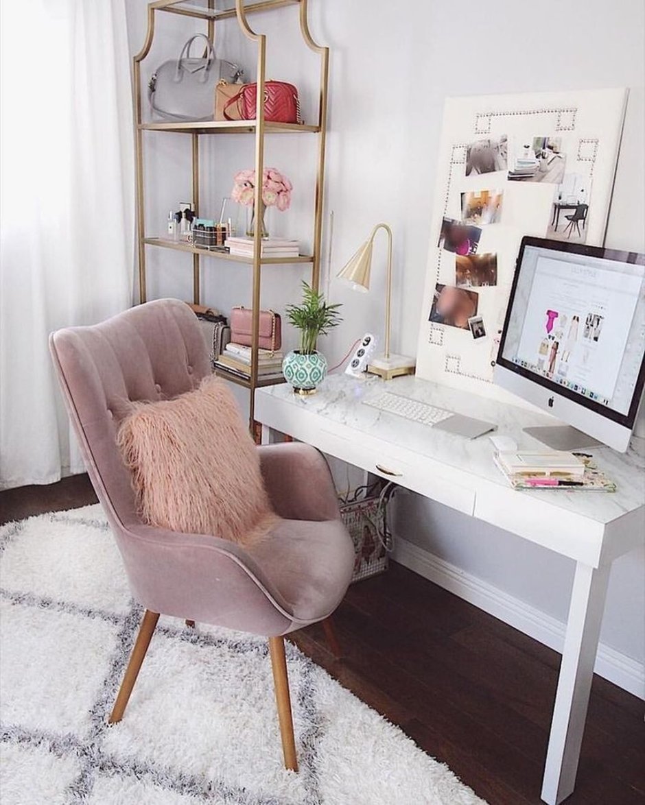 Рабочее место в доме