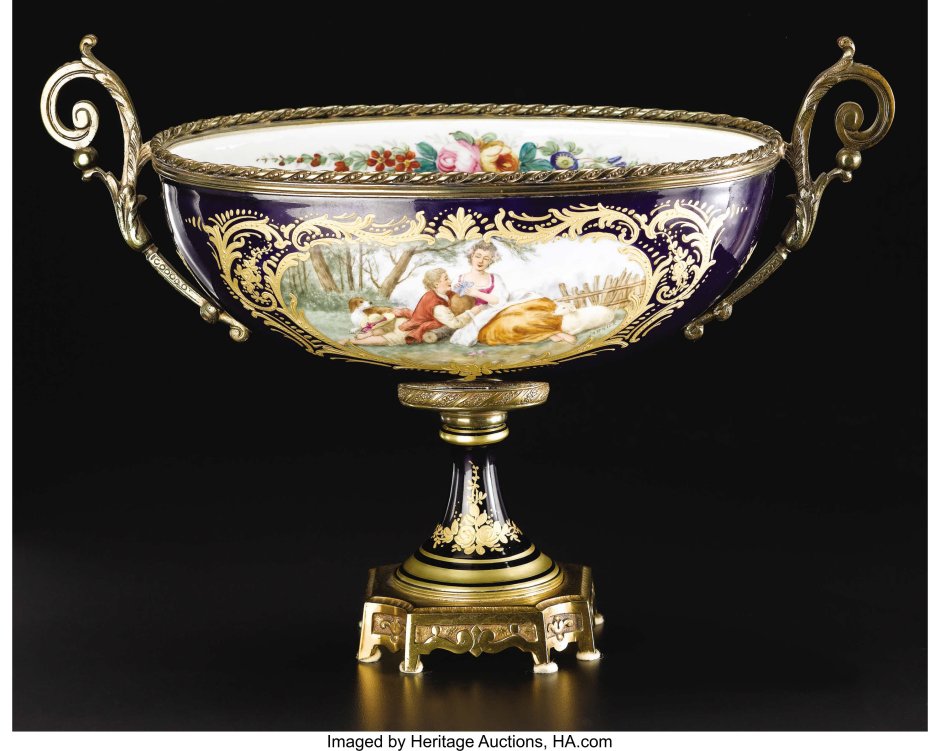 Вазы с стрекозой фарфоровые с бронзой