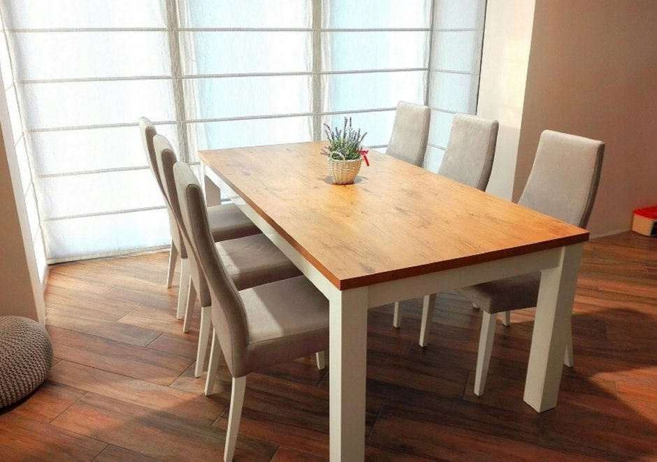 Стол кухонный большой