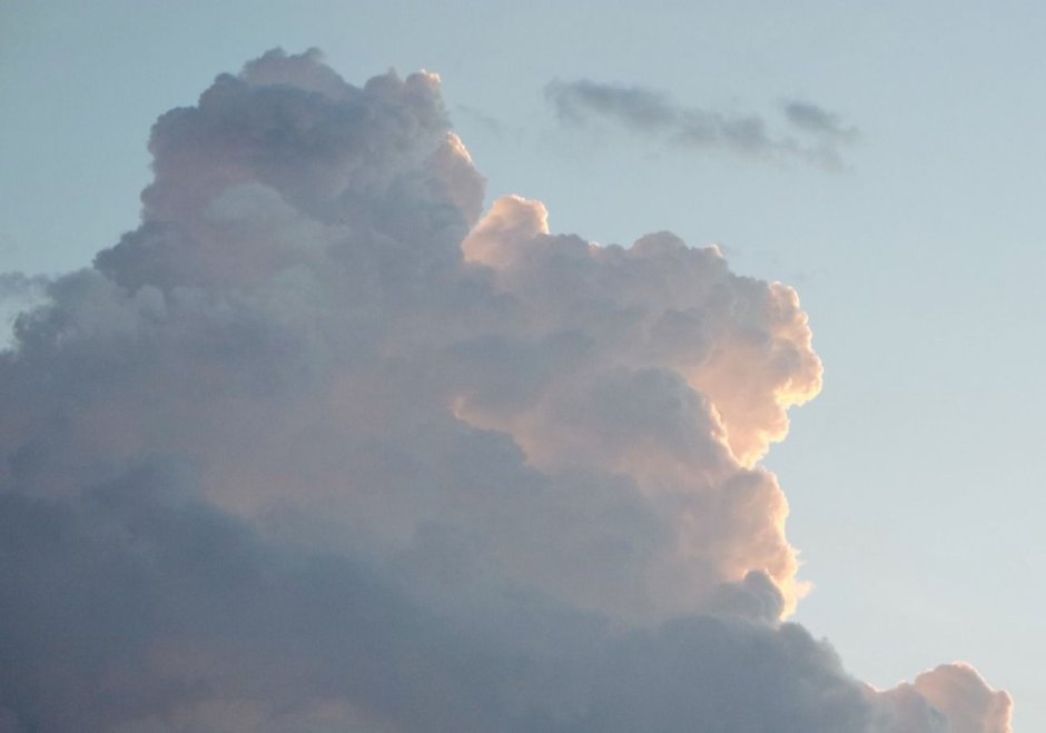 Мятая кровать