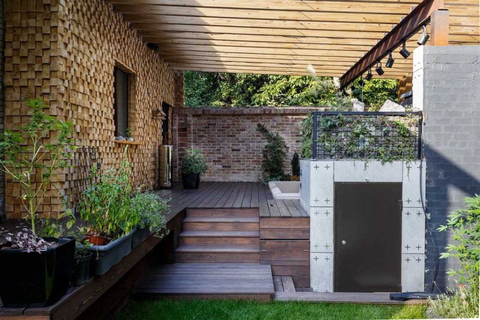 Зона патио с мангалом