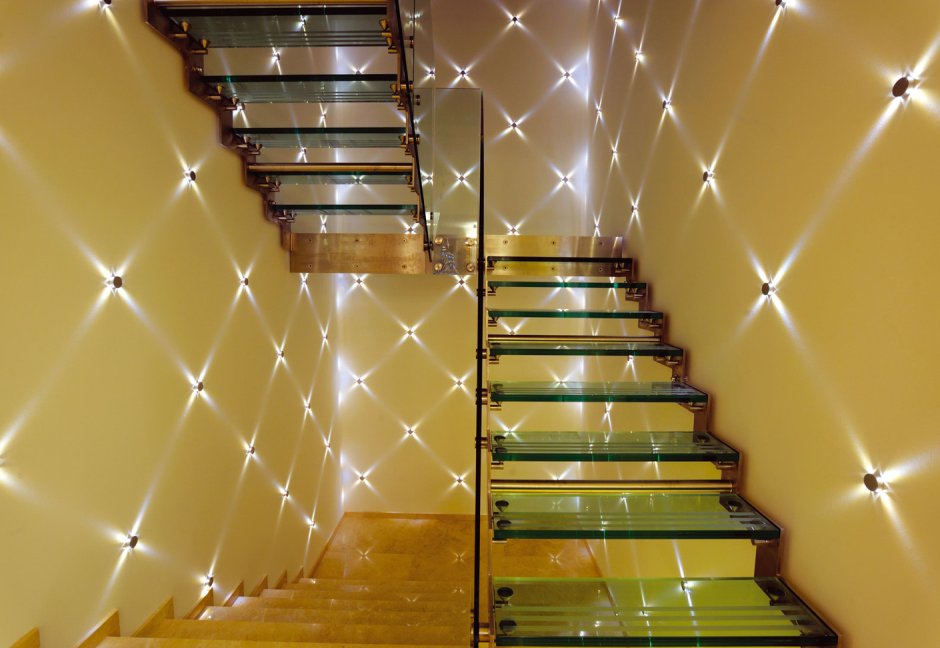 Освещение лестницы