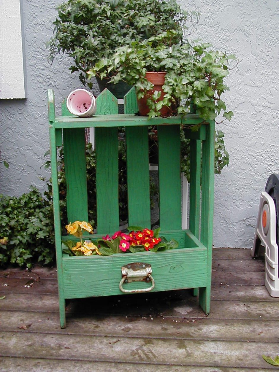 Деревянные кашпо для цветов