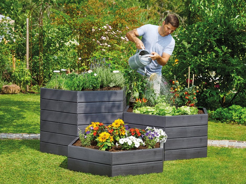 Деревянные клумбы для цветов