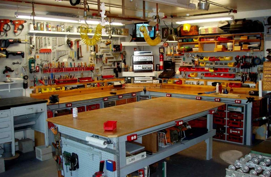 Мастерская в гараже