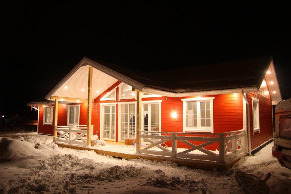 Подсветка фасада дачи