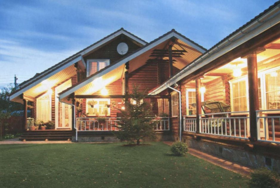 Подсветка фасада коттеджа