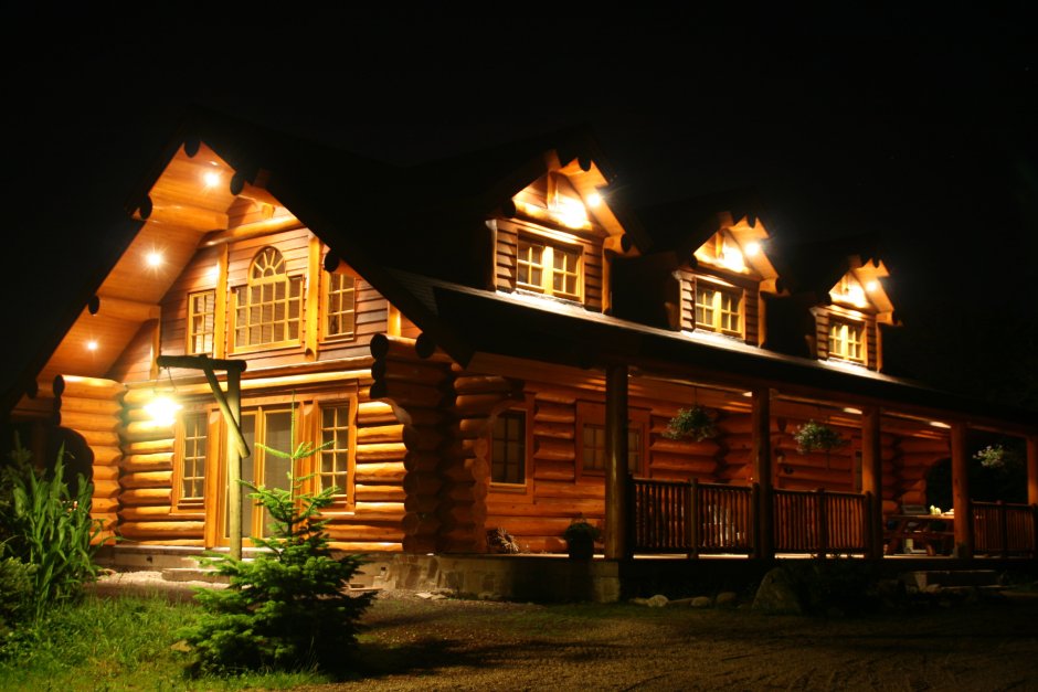 Архитектурная подсветка коттеджа