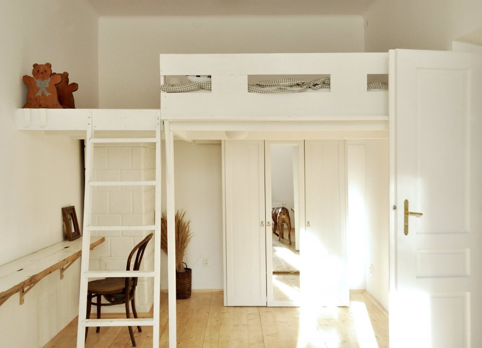 Кровать на антресоли