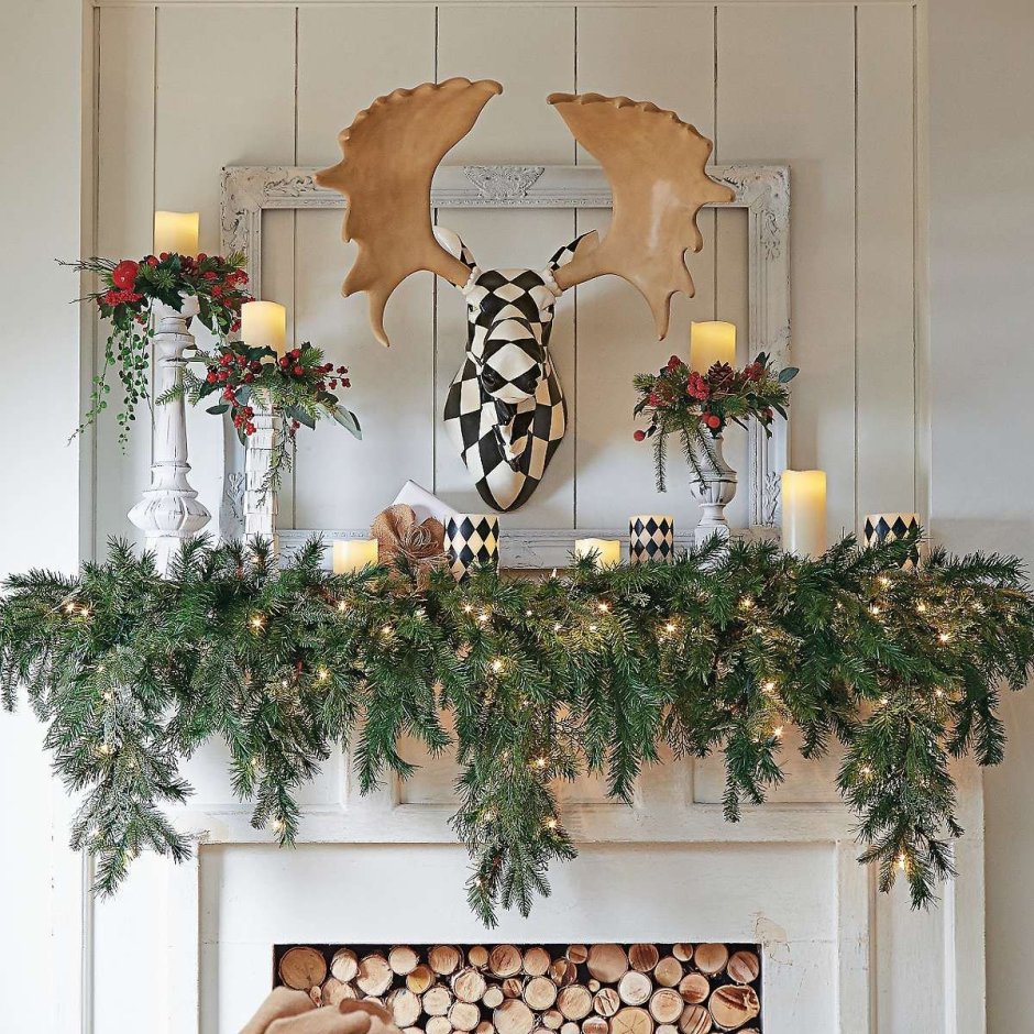 Венок на камин новогодний