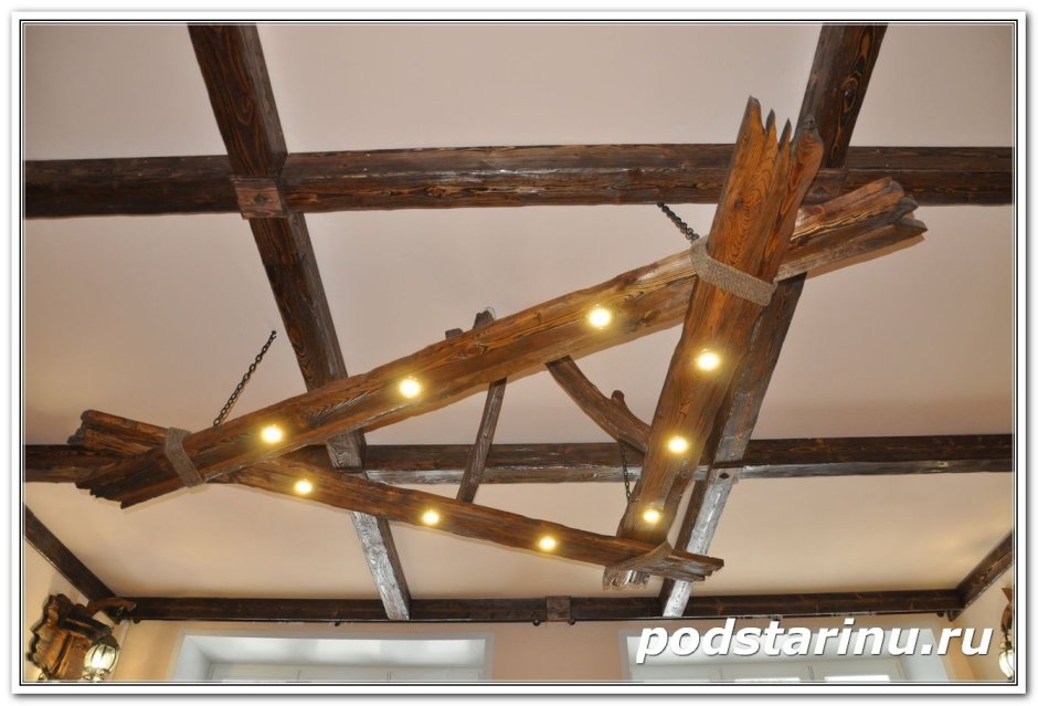 Деревянная люстра в беседку