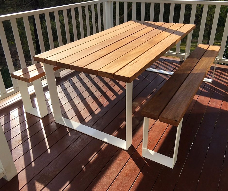 Шестигранный стол в беседку