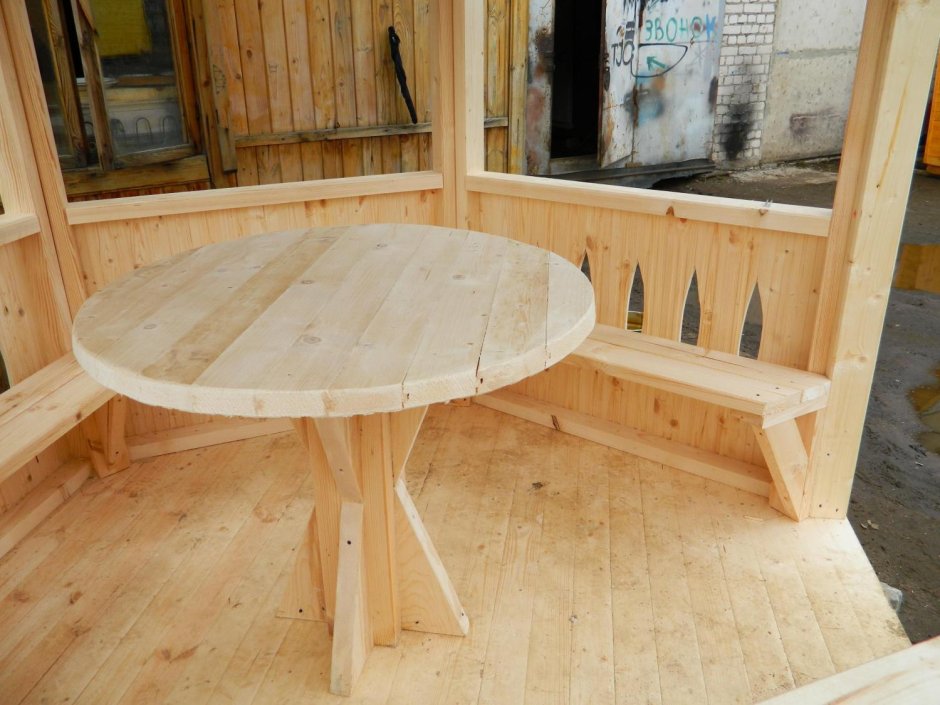 Стол и стулья для беседки