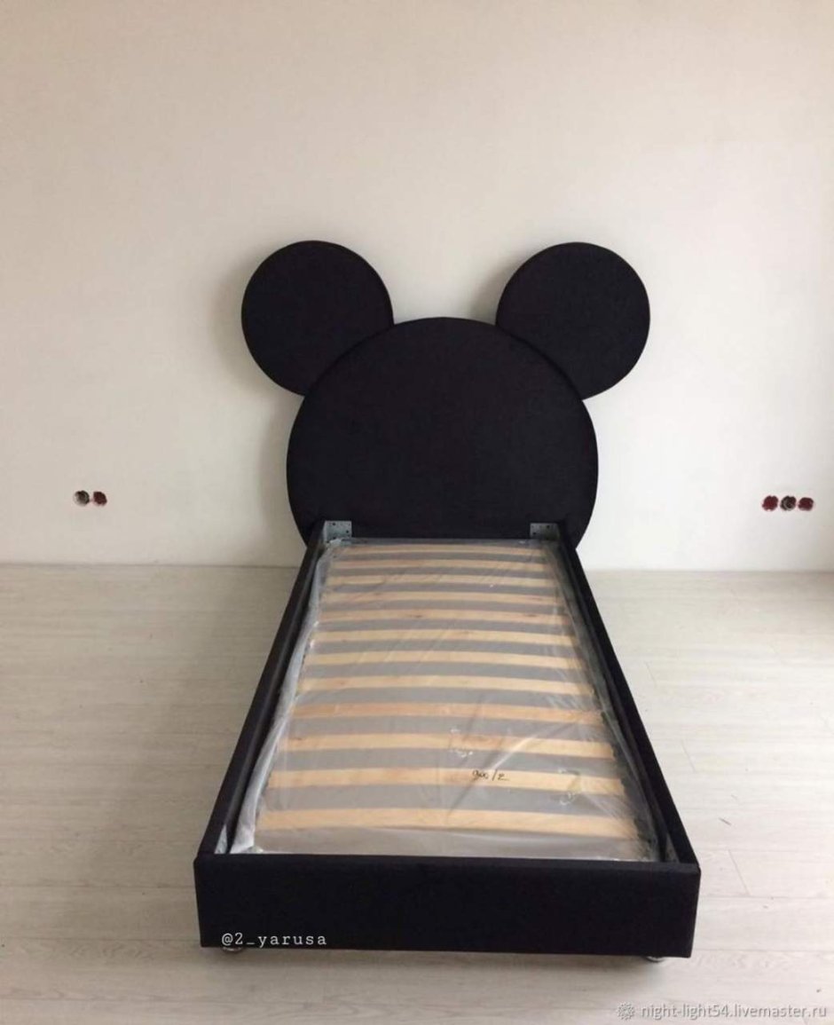 Кровать Микки Маус